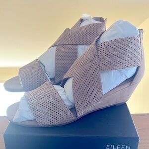 NWT Eileen Fisher Nubuck Perforated Sandals with wedge heels-color wheat, size 9